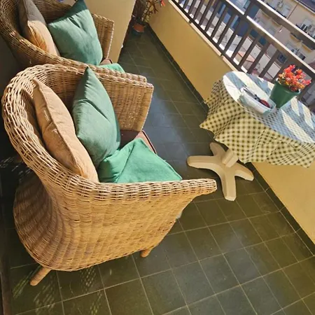 Central Pool 3 Beds 2 Bedrooms Very Large Balcony Apartment