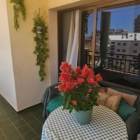 Central Pool 3 Beds 2 Bedrooms Very Large Balcony Apartment *