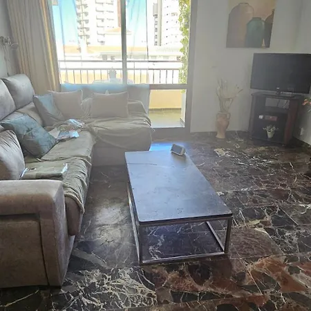Central Pool 3 Beds 2 Bedrooms Very Large Balcony